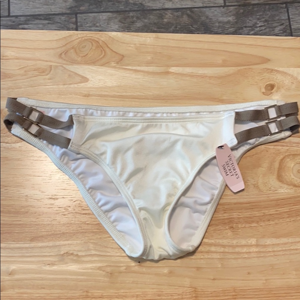 VS Cream Bottoms
